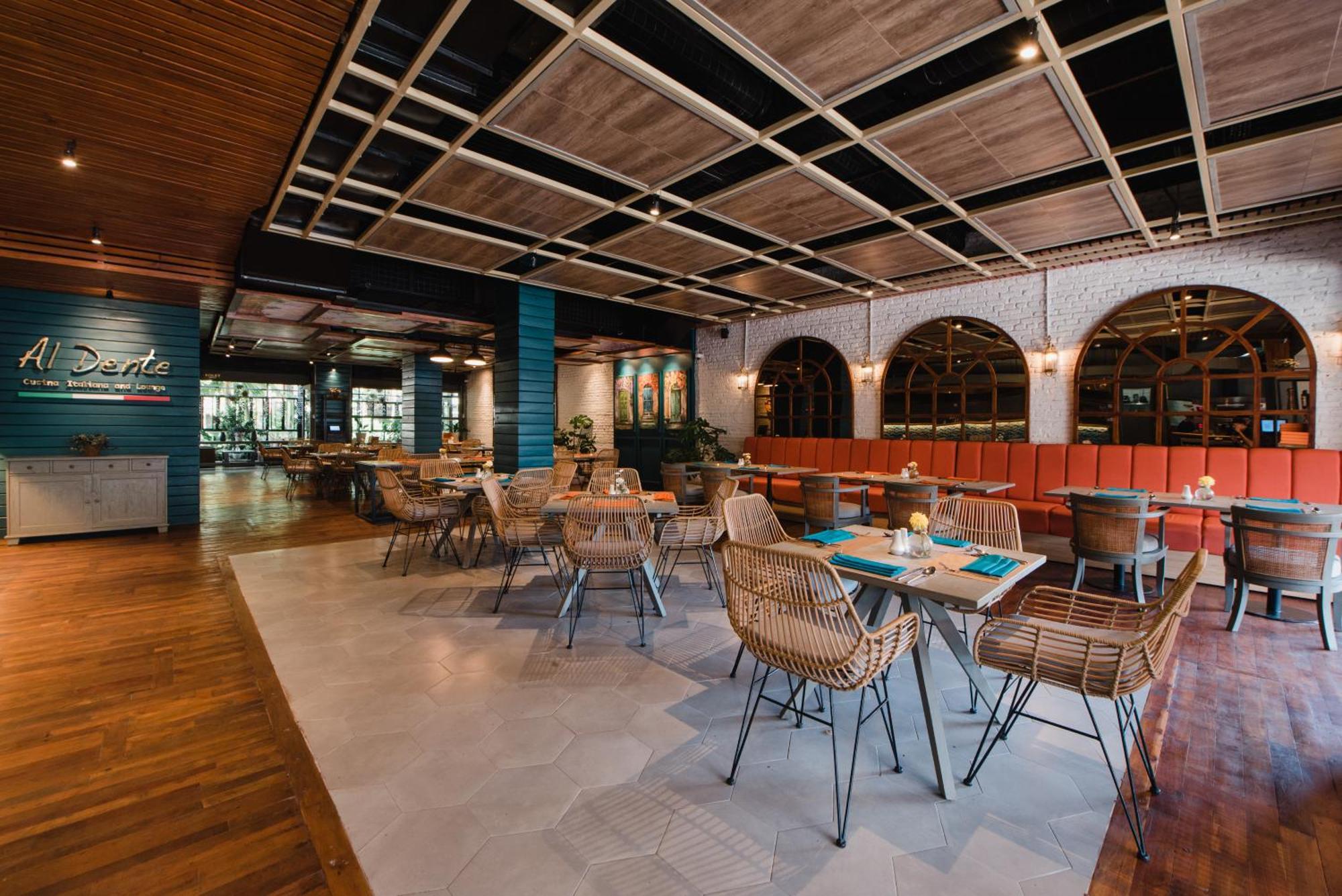 Ramayana Suites And Resort Kuta  Ngoại thất bức ảnh The interior of the restaurant