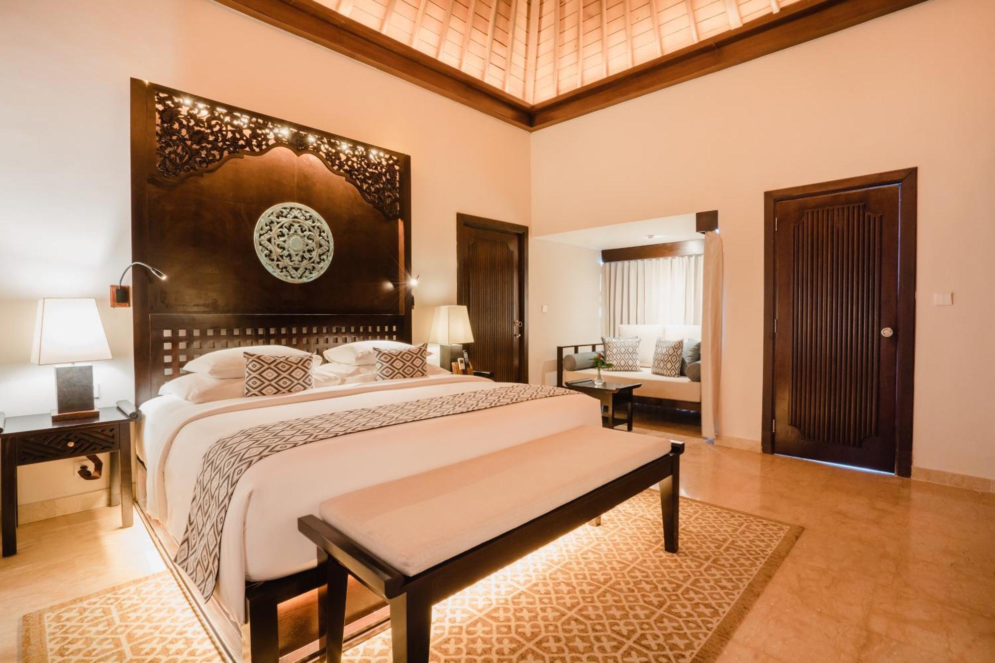 Ramayana Suites And Resort Kuta  Ngoại thất bức ảnh A bedroom at the Oberoi Dubai