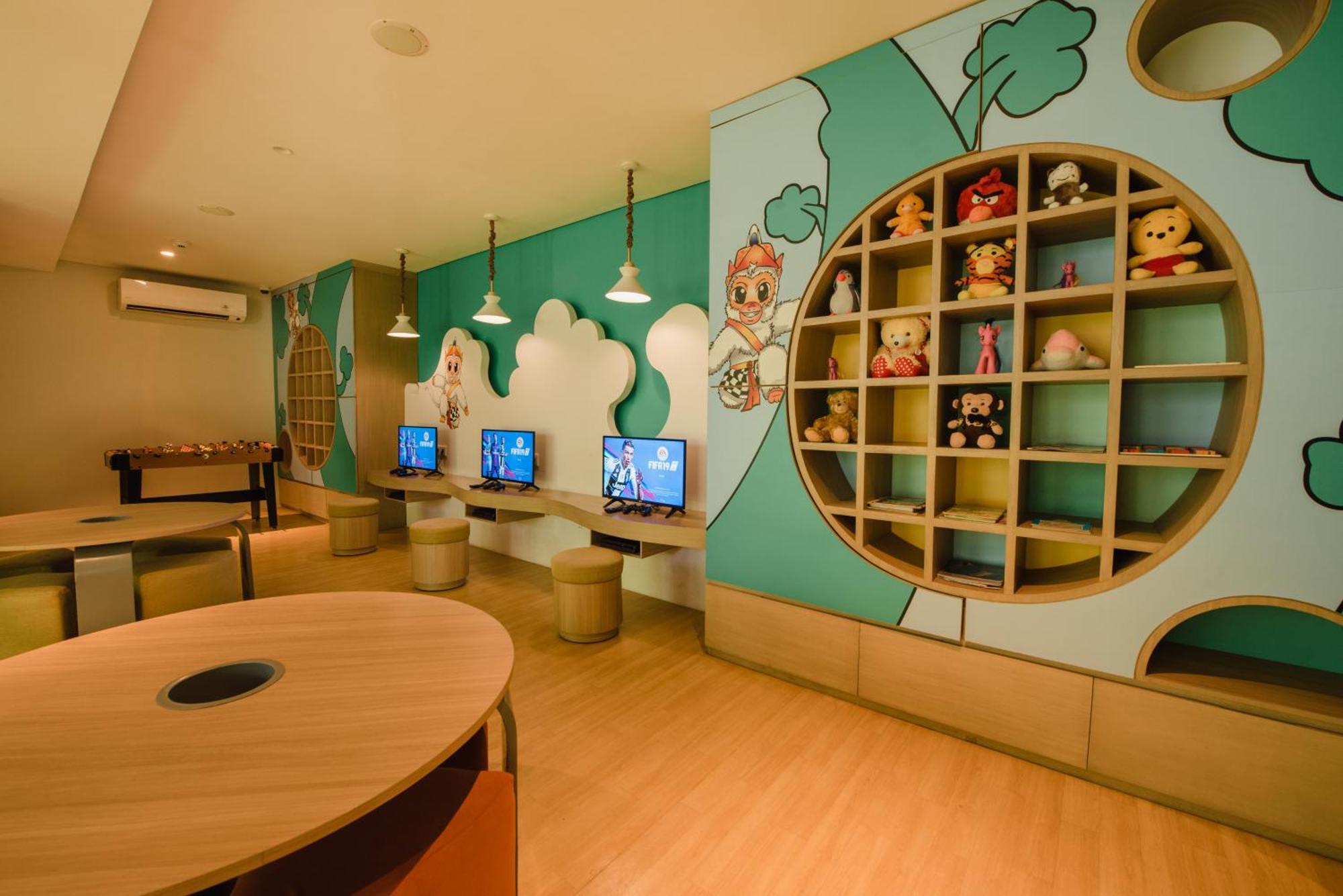 Ramayana Suites And Resort Kuta  Ngoại thất bức ảnh The Children's Library